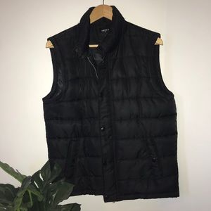 men’s black winter vest (L)